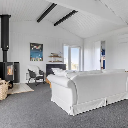 Holiday home Gorgeous In With Kitchen Bogense