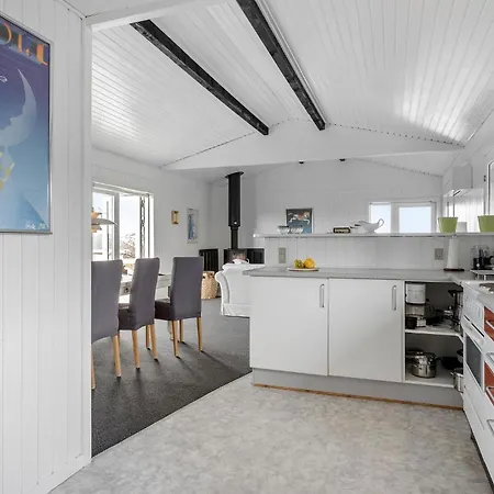 Holiday home Gorgeous In With Kitchen